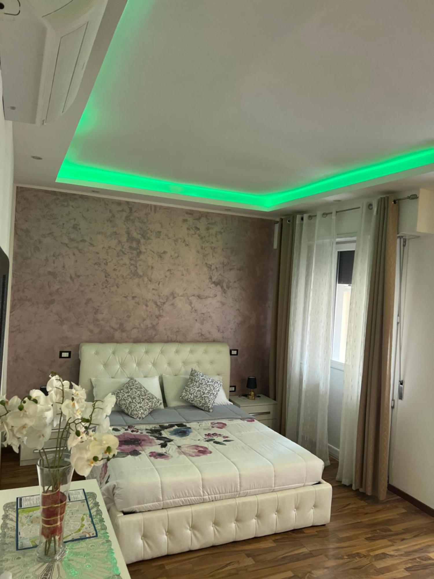 Katrin Luxury Hotel เวโรนา ภายนอก รูปภาพ